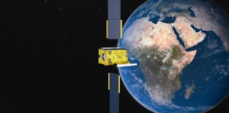 Russia launches missile carrying satellite communications next May