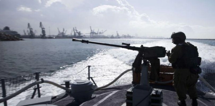Occupation arrests fishermen in Gaza