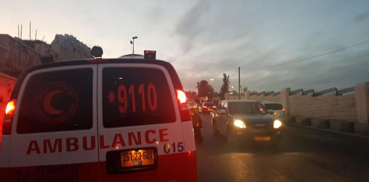 3 Palestinians were arrested and 4 others injured in the vicinity of Al-Aqsa Mosque