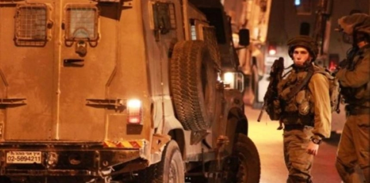 10 Palestinians arrested in the West Bank