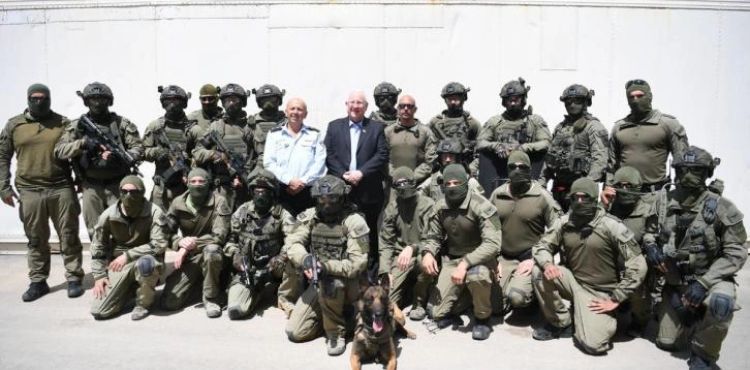 Rivlin from Ofer Prison calls for tightening the iron fist on the prisoners