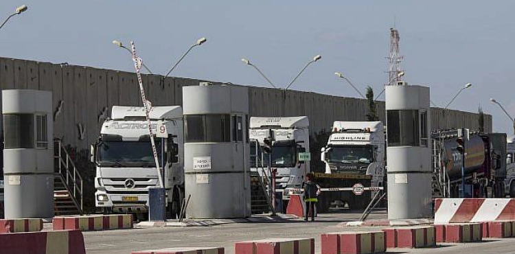 The occupation imposes a comprehensive land and sea closure on Gaza