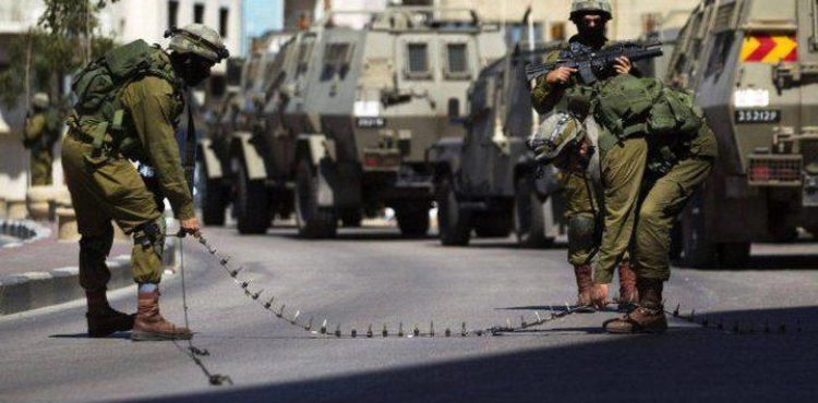 The occupation imposes a comprehensive closure on the West Bank and the Gaza Strip
