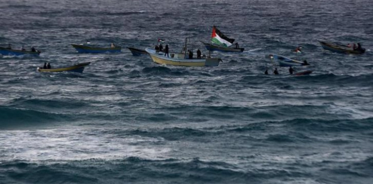 The occupation strikes a fisherman off the coast of Gaza