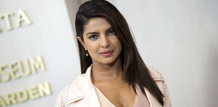 Priyanka Chopra: I was overwhelmed by my dark skin color