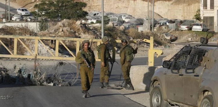 The occupation of several military checkpoints in Jenin