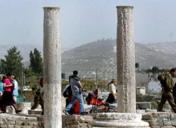 Settlers storm the archaeological area of â€‹â€‹Sebastia