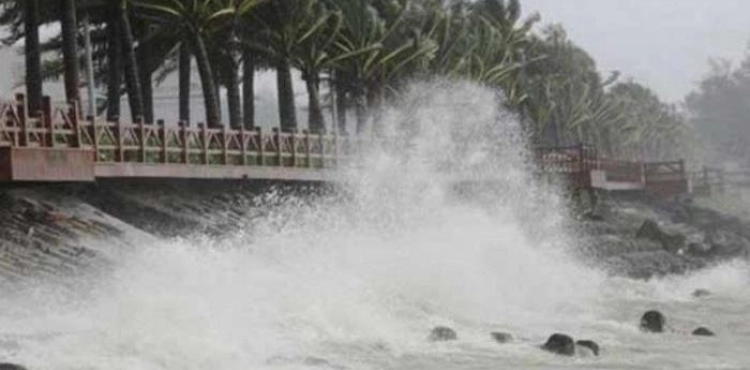 Indonesia launches tsunami warning after 6.9 magnitude earthquake