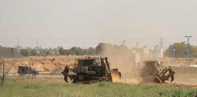 Limited Israeli incursion into the southern Gaza Strip