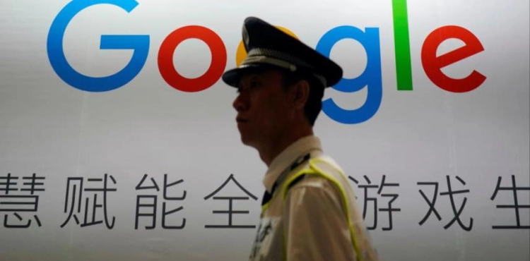 Trump agrees to charge Google with treason and the latter are given