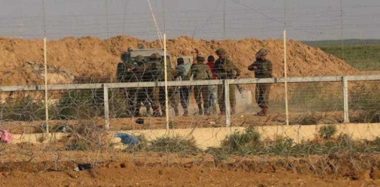 Human rights center: 628 violations on the Gaza border during the first half of this year