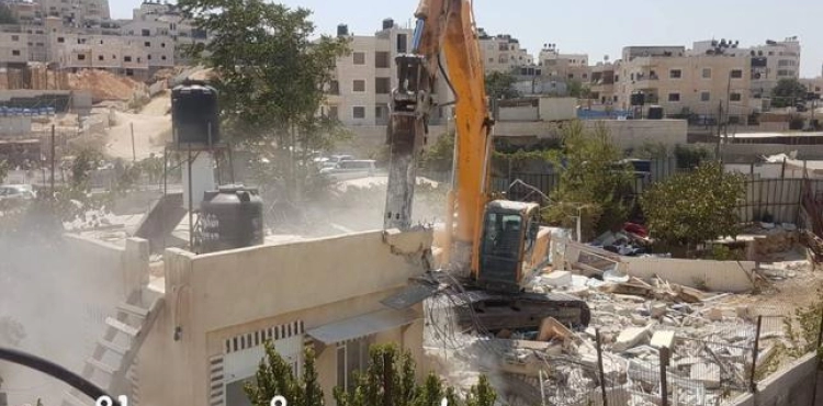 Israeli occupation destroys two houses in Jerusalem