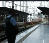 A man kills a child in the worst way in a train station