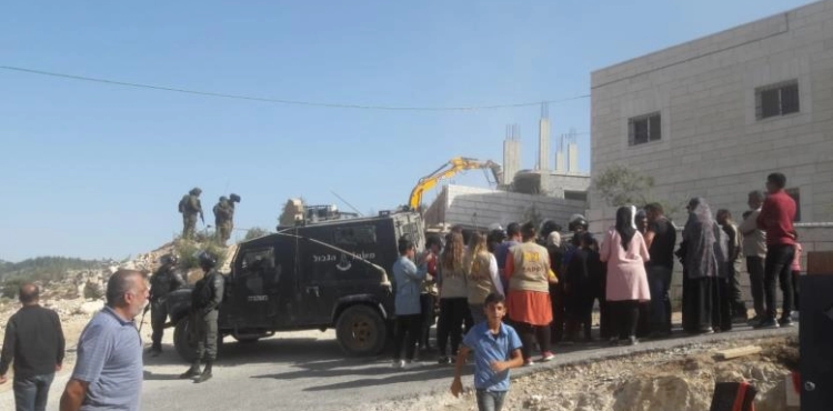 Israeli forces invade Khirbet al-Hadidiya and al-Walaja village