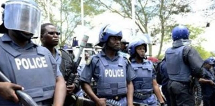 Police disperse opposition demonstrators in Zimbabwe