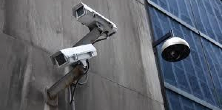Develop clothes that mislead surveillance cameras and turn man into a car
