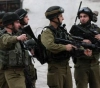 Ramallah: Israeli forces arrest 3 young men and seize the recordings of cameras