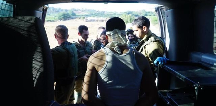 Israeli occupation arrests 20 Palestinians from the West Bank