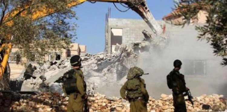 Israeli forces demolish a mosque and a house in Hebron