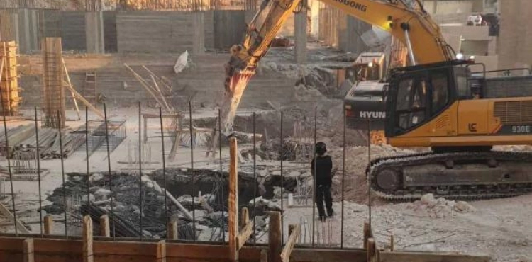 The occupation demolishes two buildings under construction in Eizariya