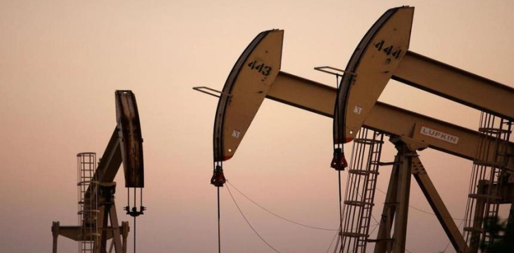 Oil is expected to post its biggest weekly loss since July