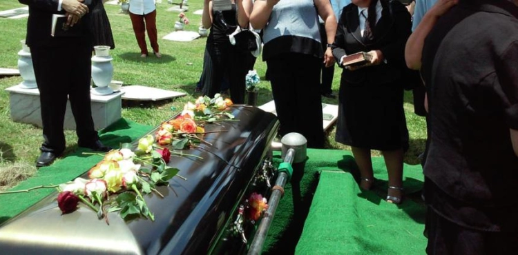 A deceased man returns home after being buried!