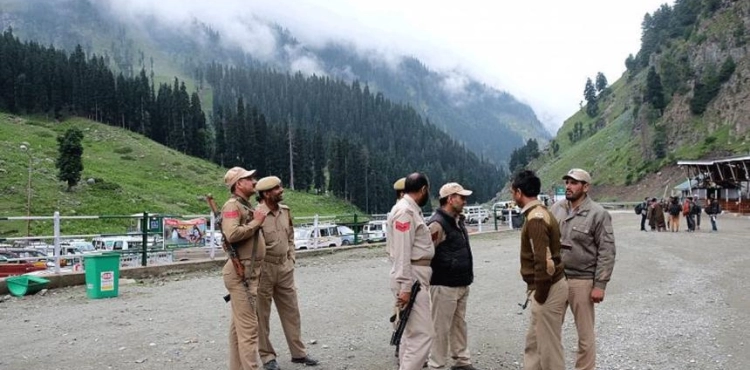 30 European MPs visit Indian Kashmir