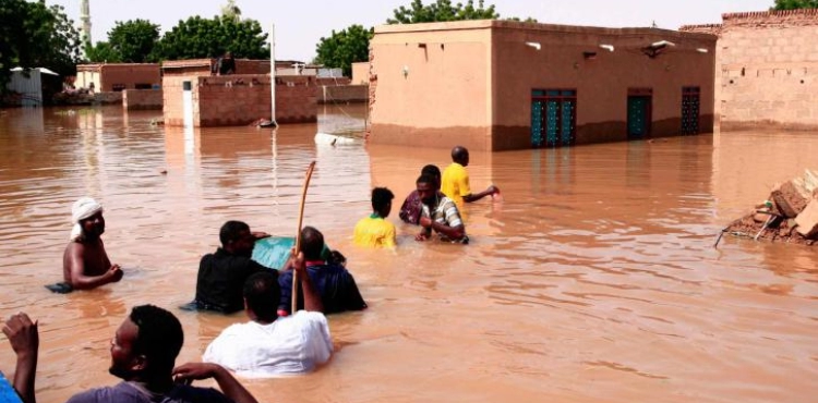 Floods displace more than 180,000 people in Somalia