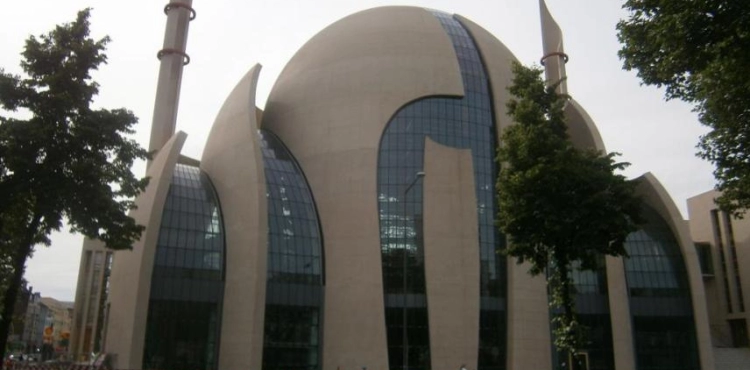 Germany is going to support 50 mosques with 7 million euros