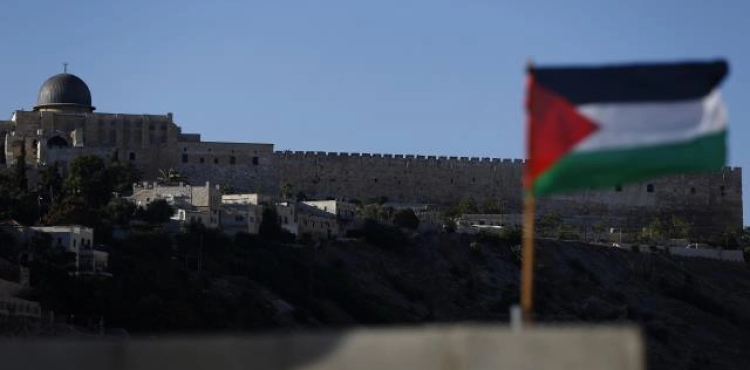 The occupation closes Palestinian institutions in Jerusalem and warns of the danger of its escalating racist policies