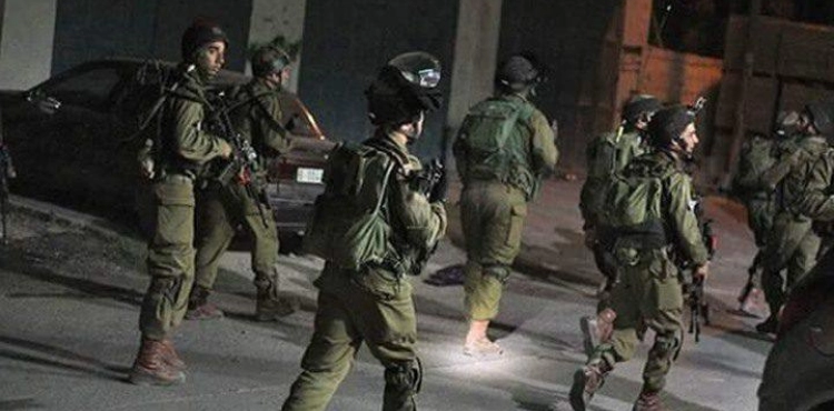 Israeli forces arrest 15 Palestinians