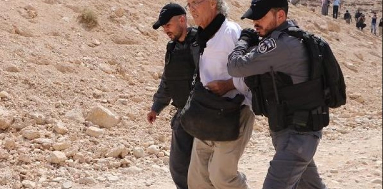 Israel expels French law professor Frank Roman for his solidarity with the Red Khan
