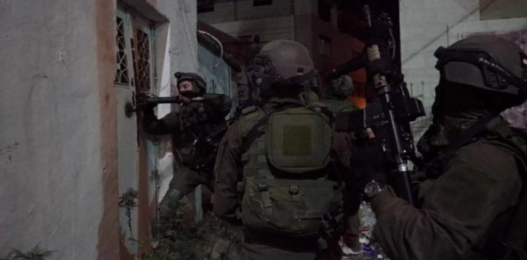The occupation forces arrested 4 young men and stormed separate areas of the West Bank