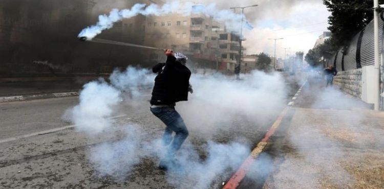 8 injuries during clashes in multiple areas of the West Bank