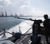 Gaza: Israeli boats target a boat and try to sink it