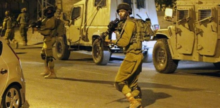 The occupation stormed several villages west of Ramallah