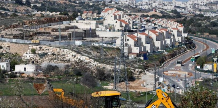 &quot;Israel&quot; approved on Wednesday the construction of 1,300 settlement units in the West Bank