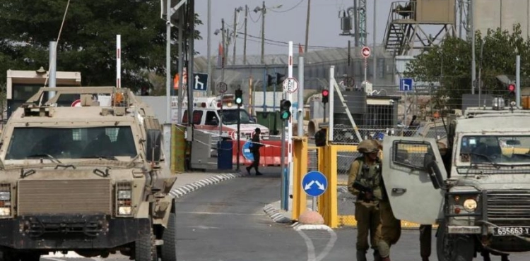 The occupation imposes a closure on the West Bank and Gaza and tightens the siege of Jerusalem until Tuesday
