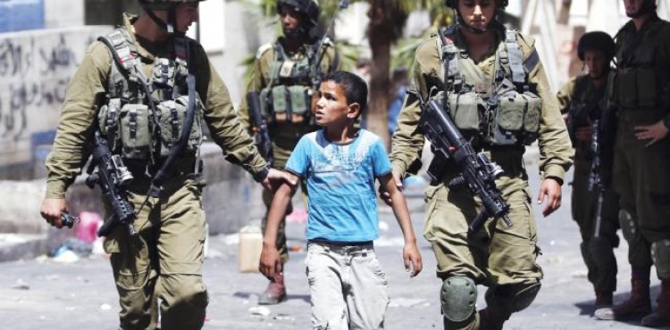 On the day of the Palestinian child ... 200 children are held in the Israeli jails