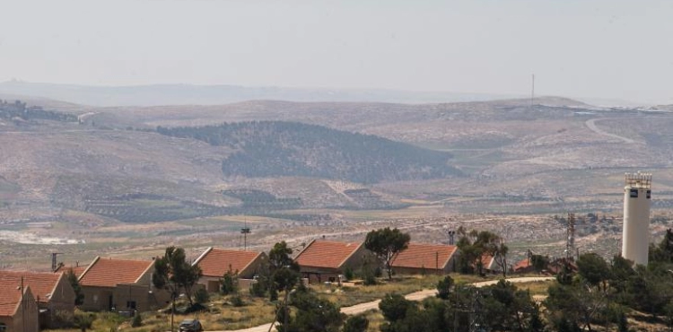 American green light to annex settlements and impose Israeli sovereignty .. Settlement in a week