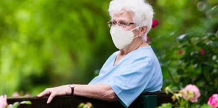 To what extent does the emerging corona threaten the lives of the elderly?