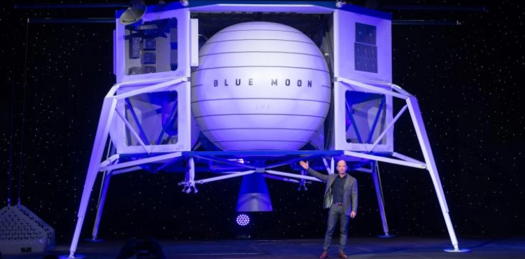 Mask and Bezos win a contract with NASA to build moon landing vehicles