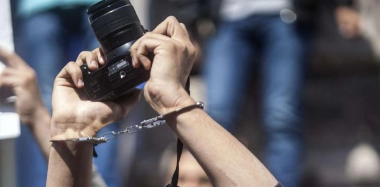 Furwana: The occupation is shackling the press and we call for the release of the arrested journalists
