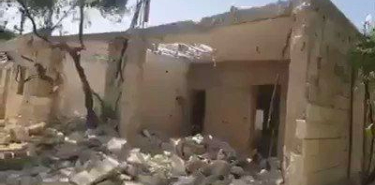 Forcing the family of Siam in Silwan to demolish parts of her house
