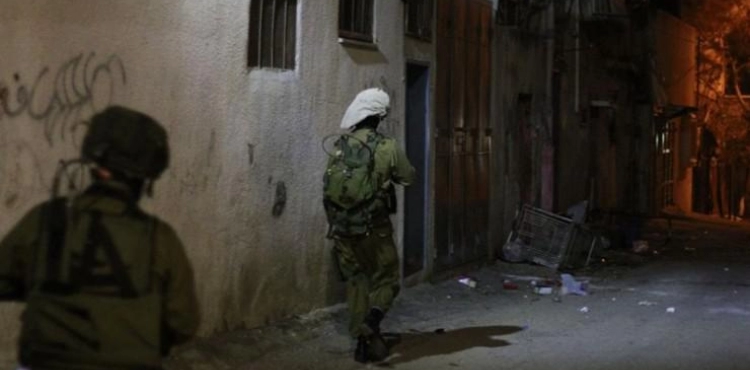 Occupation arrests 11 citizens, including boys