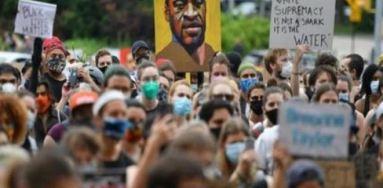 Social networks are instinctive tools to combat racism