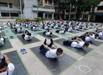 Yoga to relieve &quot;pressure pressure&quot; on the police in Bangladesh