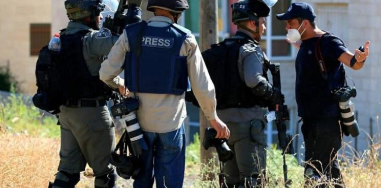 Ministry of Information: 12 captive journalists in the occupation prisons