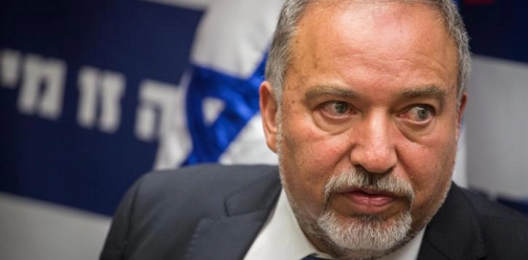 Lieberman threatens to &quot;hamas &quot;:  &quot;the Holidays have Expired. Keep this in mind.