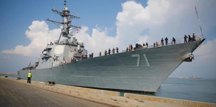 American destroyer arrives  &quot;port of Ashdod &quot;